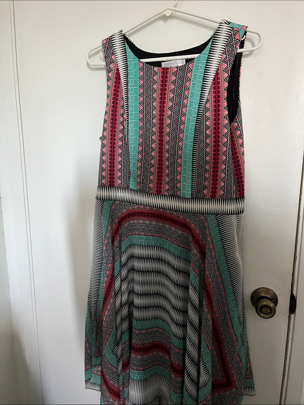 Signature by Robbie Bee Pink & Teal Geometric Sleeveless Midi Dress
